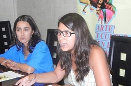 MARIELA VIAL, PRODUCTORA Y CAROLINA BARRERA, ENCARGADA DEL PROYECTO
