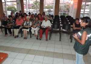 con dirigentes